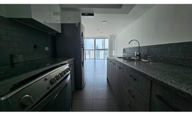 SE ALQUILA  APARTAMENTO EN LA CRESTA