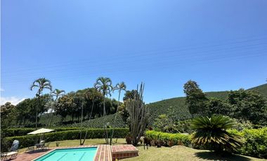 HERMOSA  FINCA  CAFETERA  CAP  24 PAX   - TREBOL  -