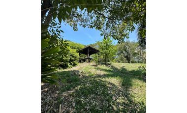 VENDO FABULOSA CASA CAMPESTRE EN MONTELAGO LA MESA