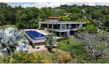 VENDO FABULOSA CASA CAMPESTRE EN MONTELAGO LA MESA