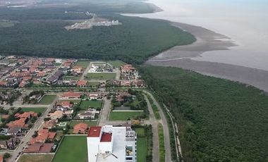 Se Vende Terreno en Costa Del Este