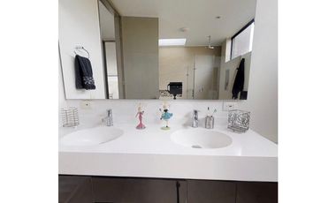 Arriendo casa en Cota Vila Style