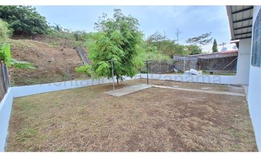 Casa en alquiler en Villa Lucre YM