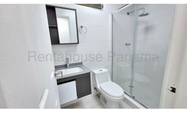 Casa en alquiler en Villa Lucre YM