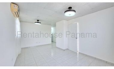 Casa en alquiler en Villa Lucre YM