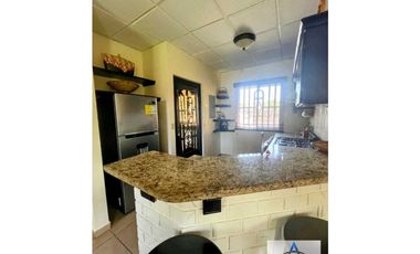 Alquilo casa full amoblada en La Fontana, David! Negociable