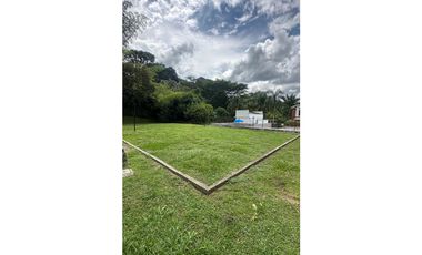 VENTA CABAÑA EN UNIDAD CERRADA, SAN JERONIMO. ANT