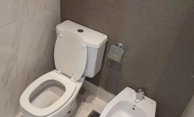 Impecable departamento 3 ambientes con cochera en Lanús