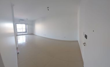 Impecable departamento 3 ambientes con cochera en Lanús