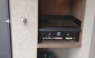 Impecable departamento 3 ambientes con cochera en Lanús