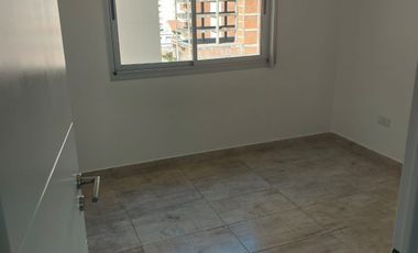 Impecable departamento 3 ambientes con cochera en Lanús