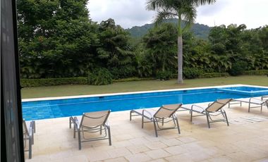 Se Vende Casa Campestre en Anapoima