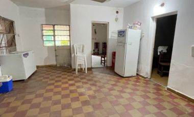 VENDE casa Barrio San Martín Centro 10x40