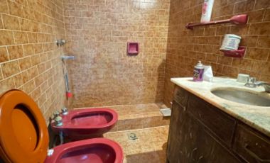 VENDE casa Barrio San Martín Centro 10x40