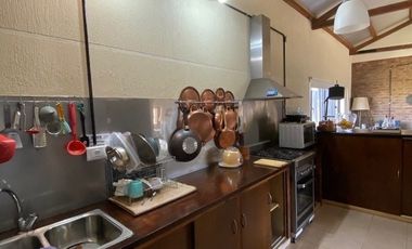 Casa Quinta Con Galpon En Alquiler.