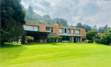 LUJOSA CASA CAMPESTRE