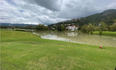 ESPECTACULAR CASA CAMPESTRE VISTA AL LAGO APOSENTOS