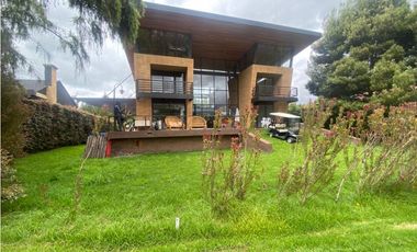 ESPECTACULAR CASA CAMPESTRE VISTA AL LAGO APOSENTOS