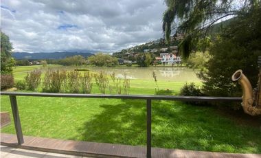 ESPECTACULAR CASA CAMPESTRE VISTA AL LAGO APOSENTOS