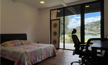 ESPECTACULAR CASA CAMPESTRE VISTA AL LAGO APOSENTOS