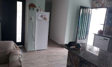 Casa 2 dor. c/cochera Güemes al 300 (B° Floresta, entre Piedras y Gral. Paz)