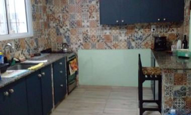 Casa 2 dor. c/cochera Güemes al 300 (B° Floresta, entre Piedras y Gral. Paz)