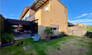 CASA EN VENTA VILLA DE LOS PINOS