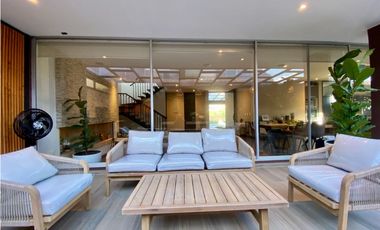 CASA EN VENTA VILLA DE LOS PINOS