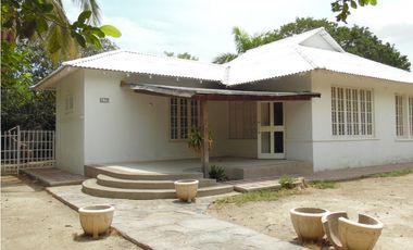 CASA COMERCIAL EN ALQUILER EL PRADO SANTA MARTA
