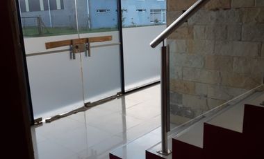 Venta Y Alquiler De Importante Nave Industrial En Parque Canning Usd 1.400.000  - Alquiler Usd4000