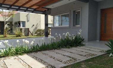 Alquiler Temporada - Anual Con Piscina - Minimalista Canning