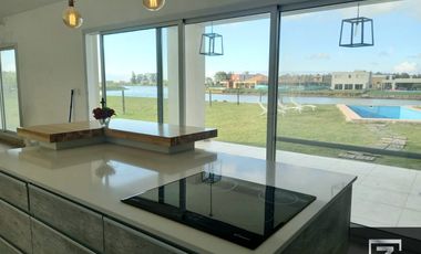 Casa En Alquiler Anual Vista A La Laguna - Canning