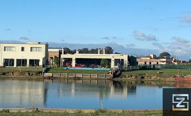 Casa En Alquiler Anual Vista A La Laguna - Canning