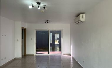 Se Vende Casa en PH Victoria, Brisas del Golf