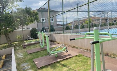 AMPLIA CASA EN VENTA EN VILLA NAVONA, BRISAS DEL GOLF(JL)