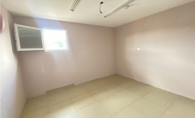 AMPLIA CASA EN VENTA EN VILLA NAVONA, BRISAS DEL GOLF(JL)