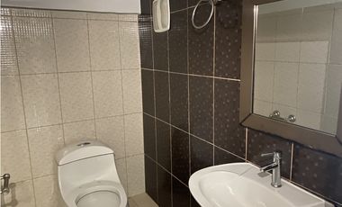 AMPLIA CASA EN VENTA EN VILLA NAVONA, BRISAS DEL GOLF(JL)