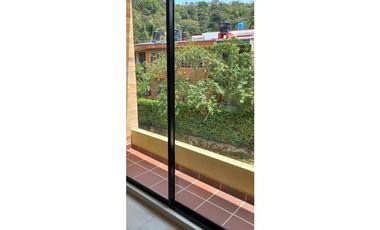 VENDO HERMOSA CASA LA VEGA CUND. CONDOMINIO (r)