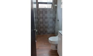 VENDO HERMOSA CASA LA VEGA CUND. CONDOMINIO (r)