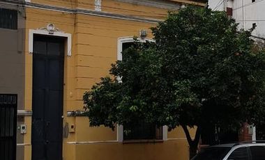 Casa en venta - Santiago primera cuadra - San Miguel de Tucumán