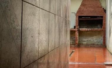 Casa en venta de 2 dormitorios c/ cochera en Otros Barrios