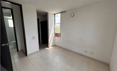 SE ALQUILA APTO VALLE DEL LILI UR REMANSOS DEL LILI CON ASCENSOR
