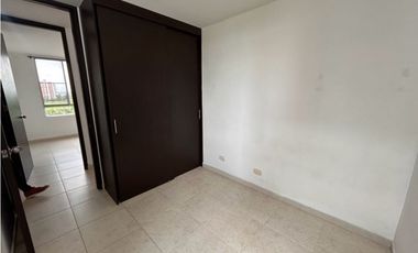SE ALQUILA APTO VALLE DEL LILI UR REMANSOS DEL LILI CON ASCENSOR
