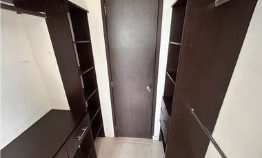 SE ALQUILA APTO VALLE DEL LILI UR REMANSOS DEL LILI CON ASCENSOR