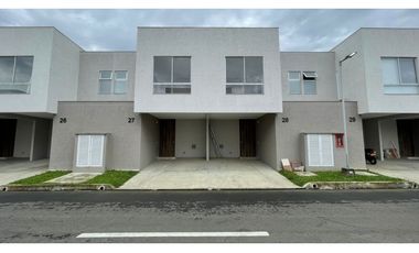 VENDO CASA EN CIUDAD COUNTRY CONJUNTO RESIDENCIAL COCLI