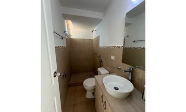 Apartamento en venta en Carrasquilla, cerca vía principal Vía España