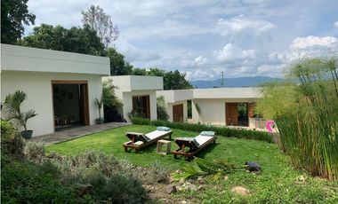 VENTA DE FINCA EN MESITAS NUEVA ESTRENAR