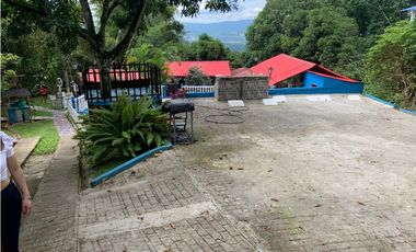 VENTA DE FINCA EN MESITAS - 3 CABAÑAS