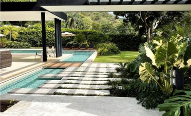 Finca En Santa Fe De Antioquia - Se Vende