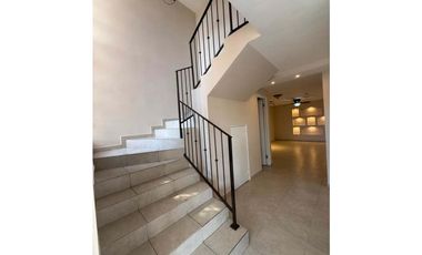 Altos de Panamá, Villas de Vizcaya, casa alquiler